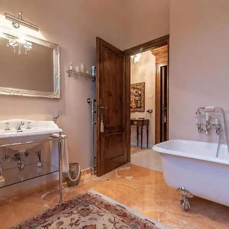 Prestigious In Lesa
