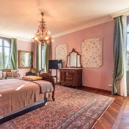 Prestigious In Villa *