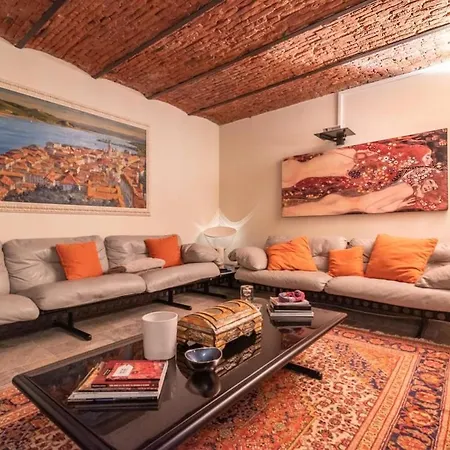 Prestigious In Villa *