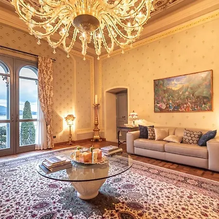 Villa Prestigious In *